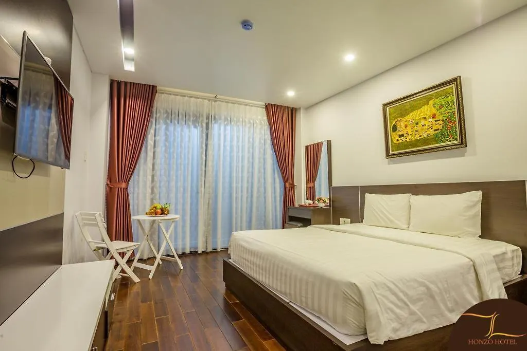 Honzo Hotel Nha Trang 4*,